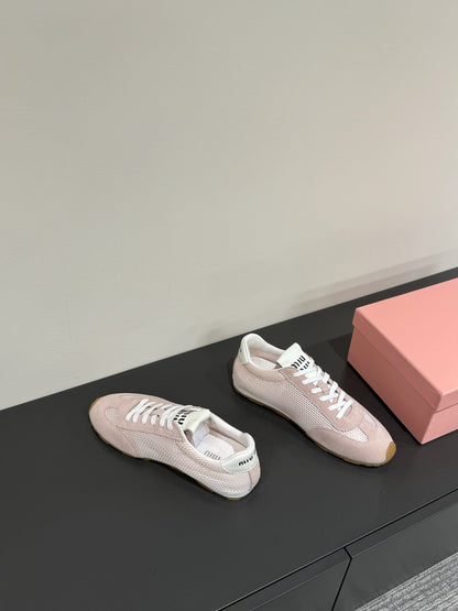 M-Sneakers