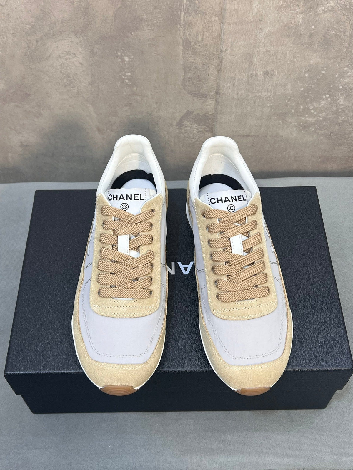 C-Sneakers