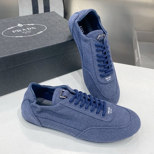 P-Sneakers