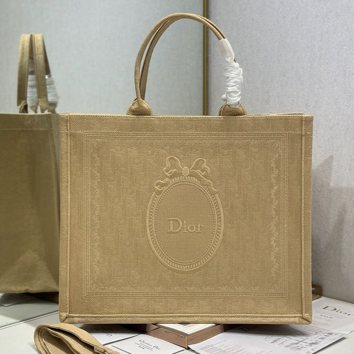 D-Book Tote