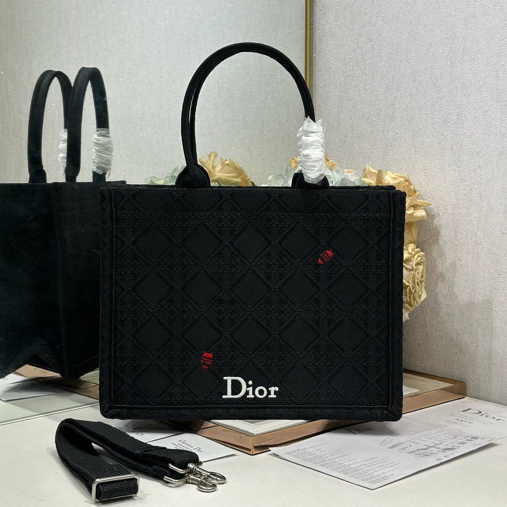 D-Book Tote