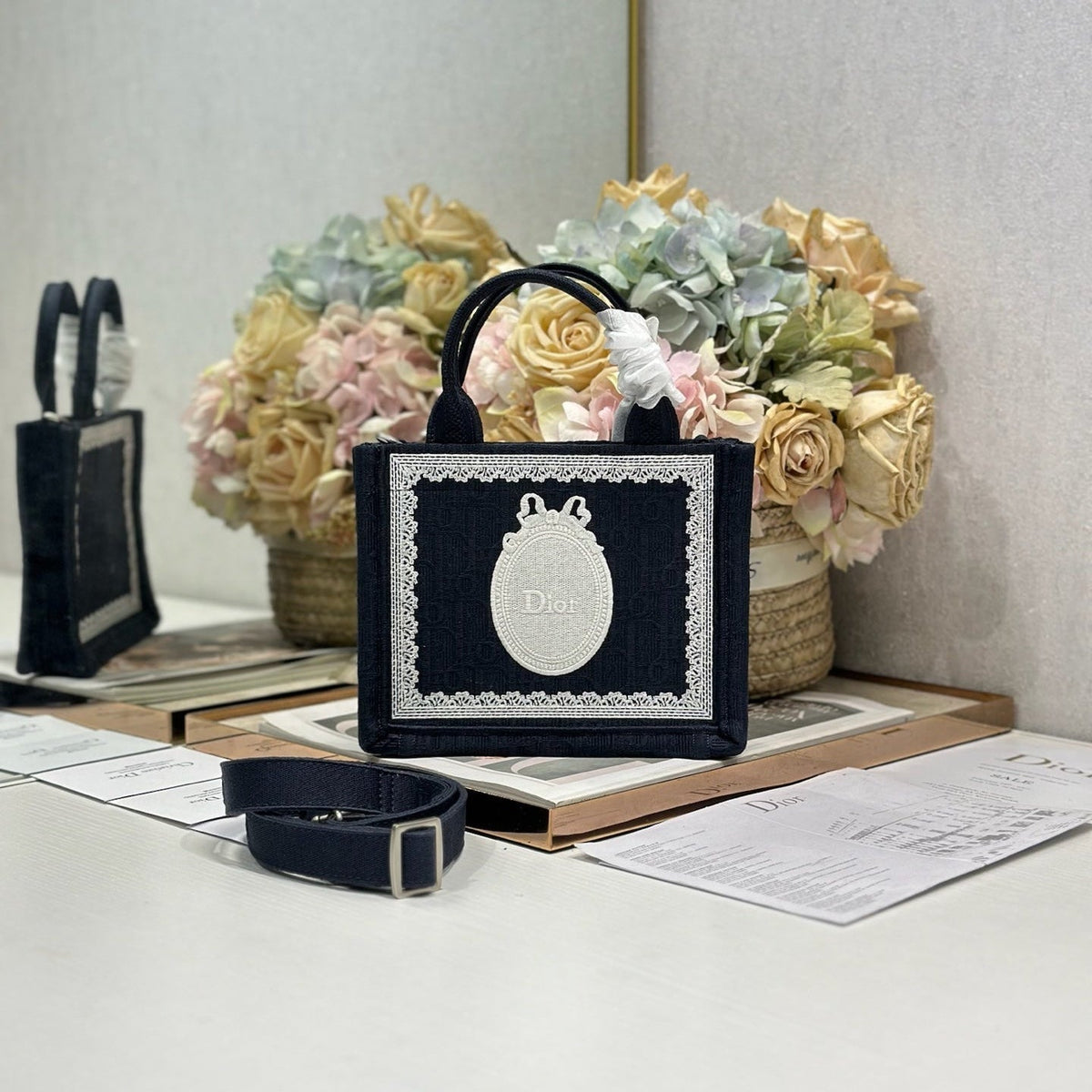 D-Book Tote