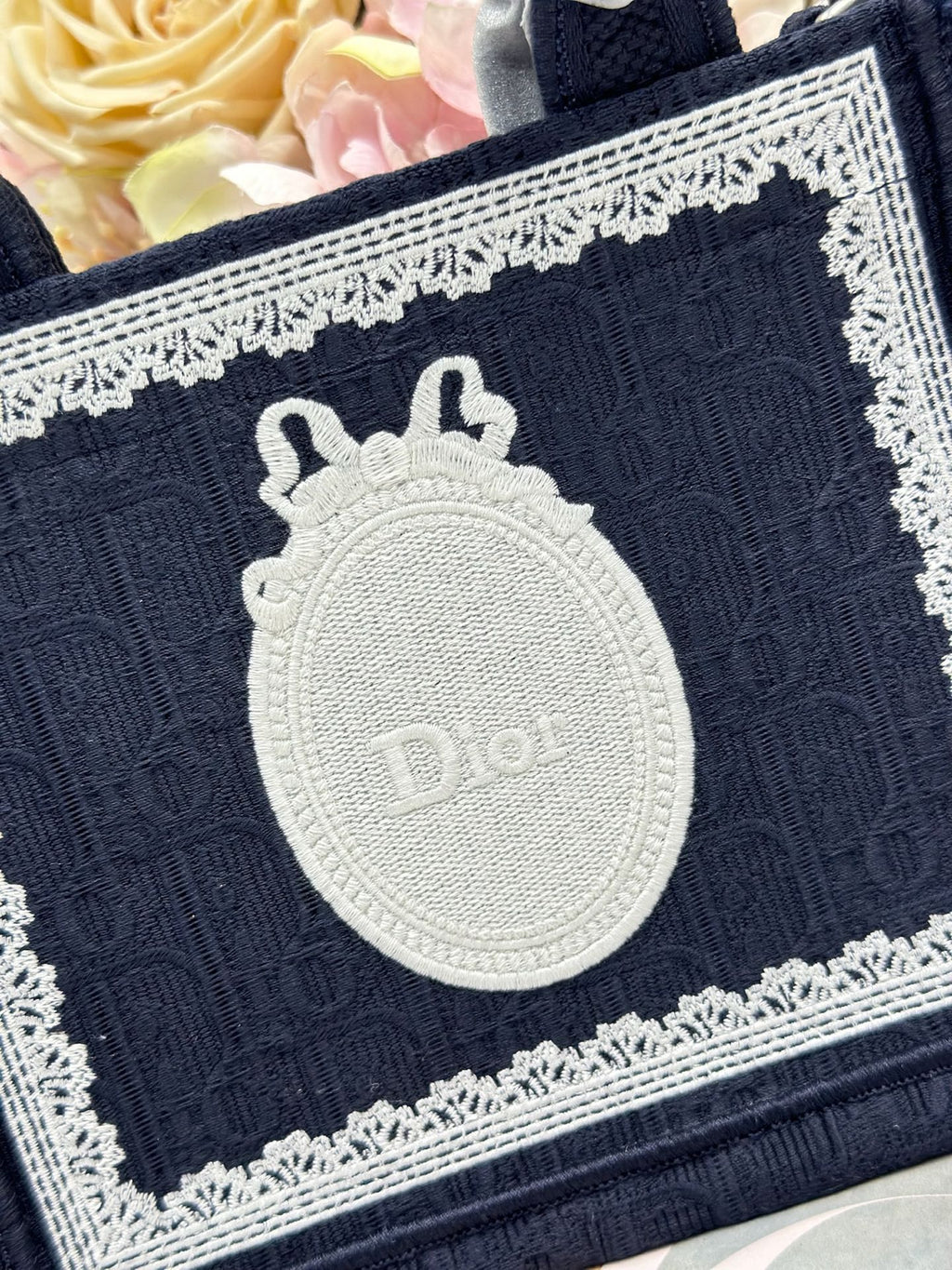 D-Book Tote