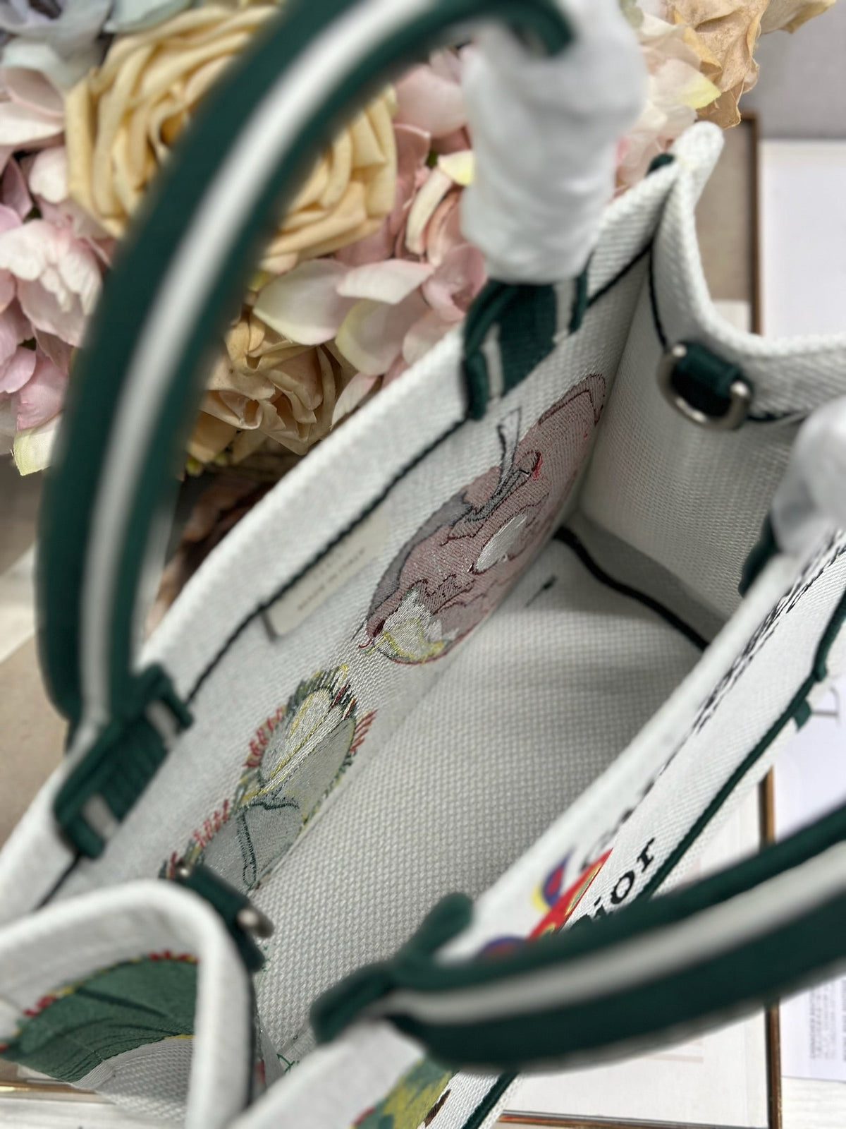 D-Book Tote