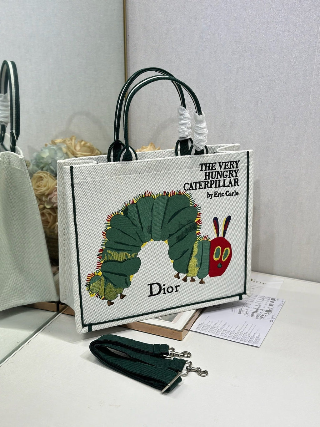 D-Book Tote