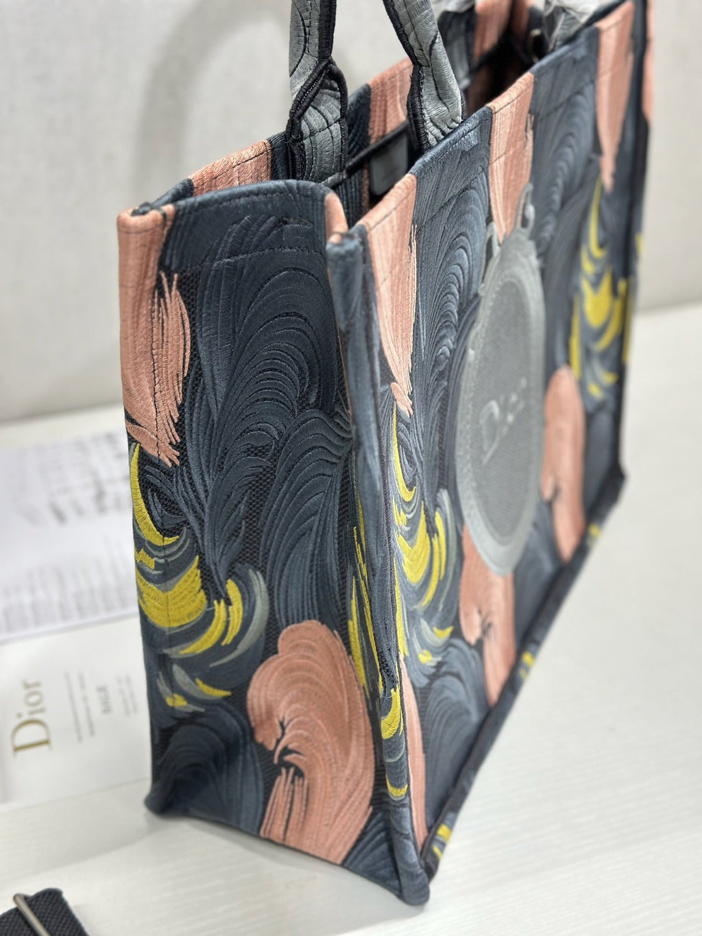 D-Book Tote