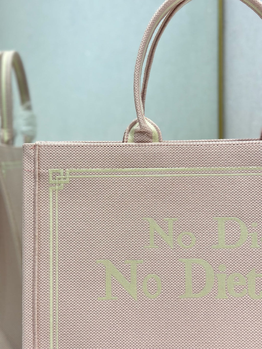 D-Book Tote