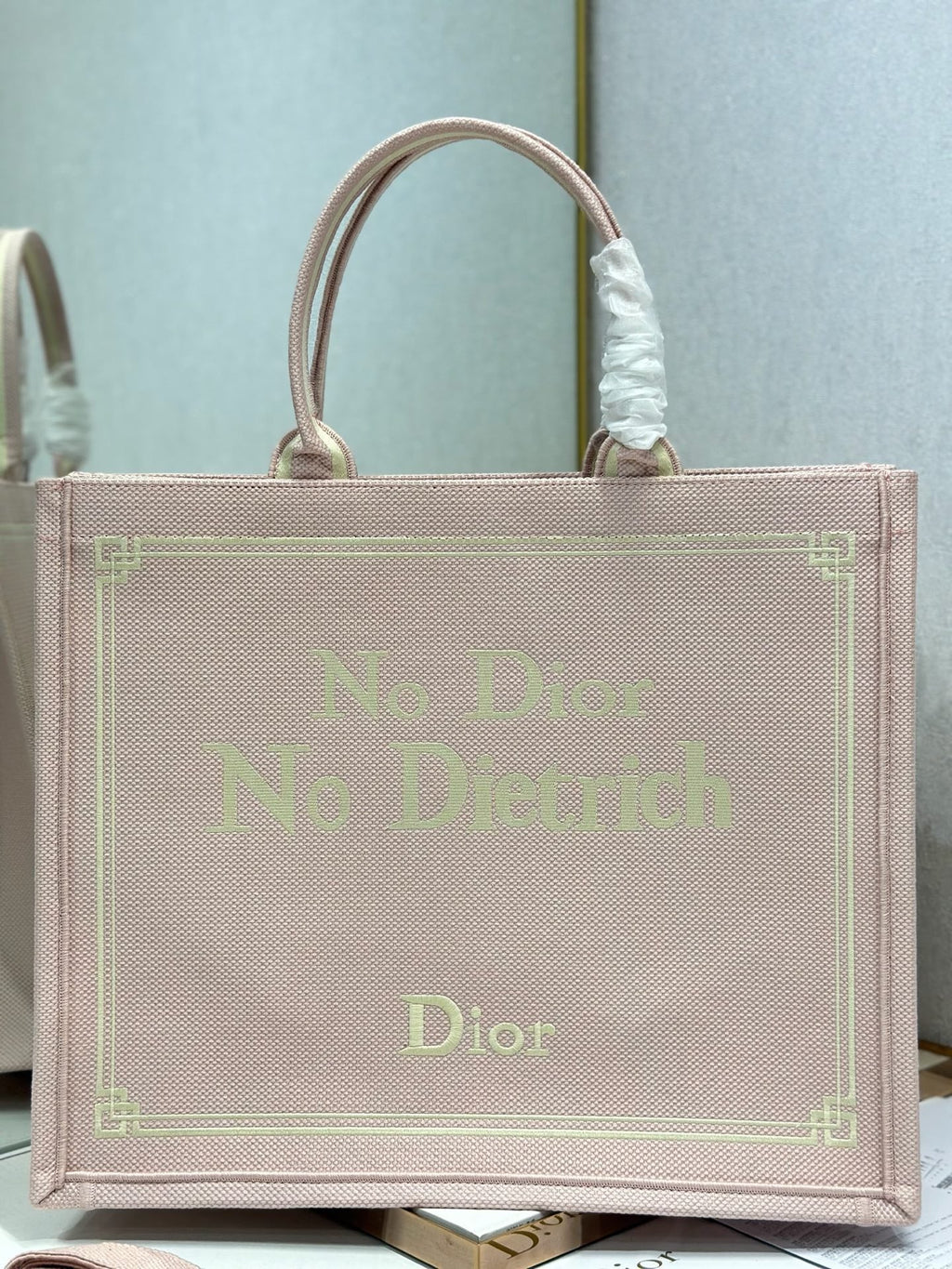 D-Book Tote
