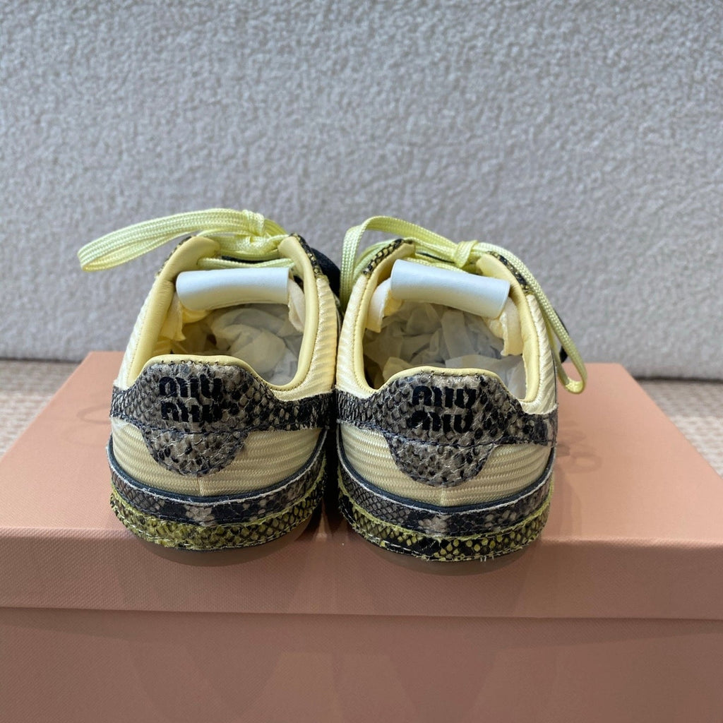 M-Sneakers