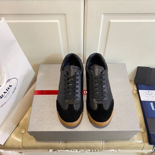 P-Sneakers