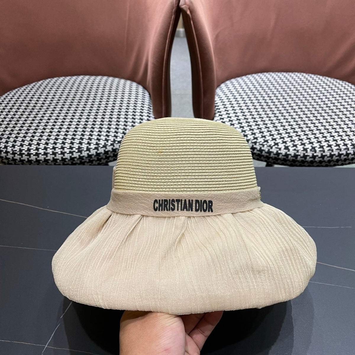 D-Cap