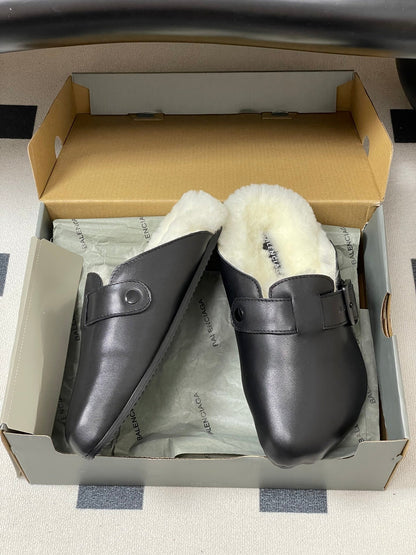 B-Sneakers