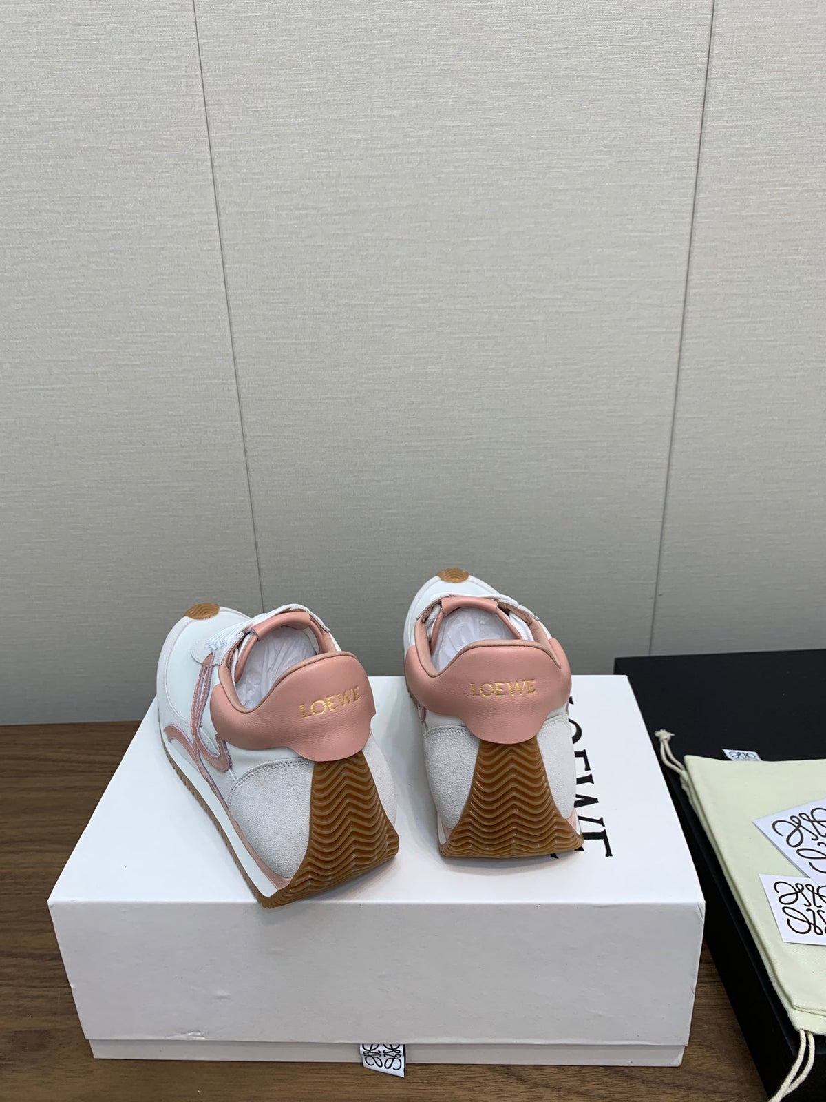 L2-Sneakers