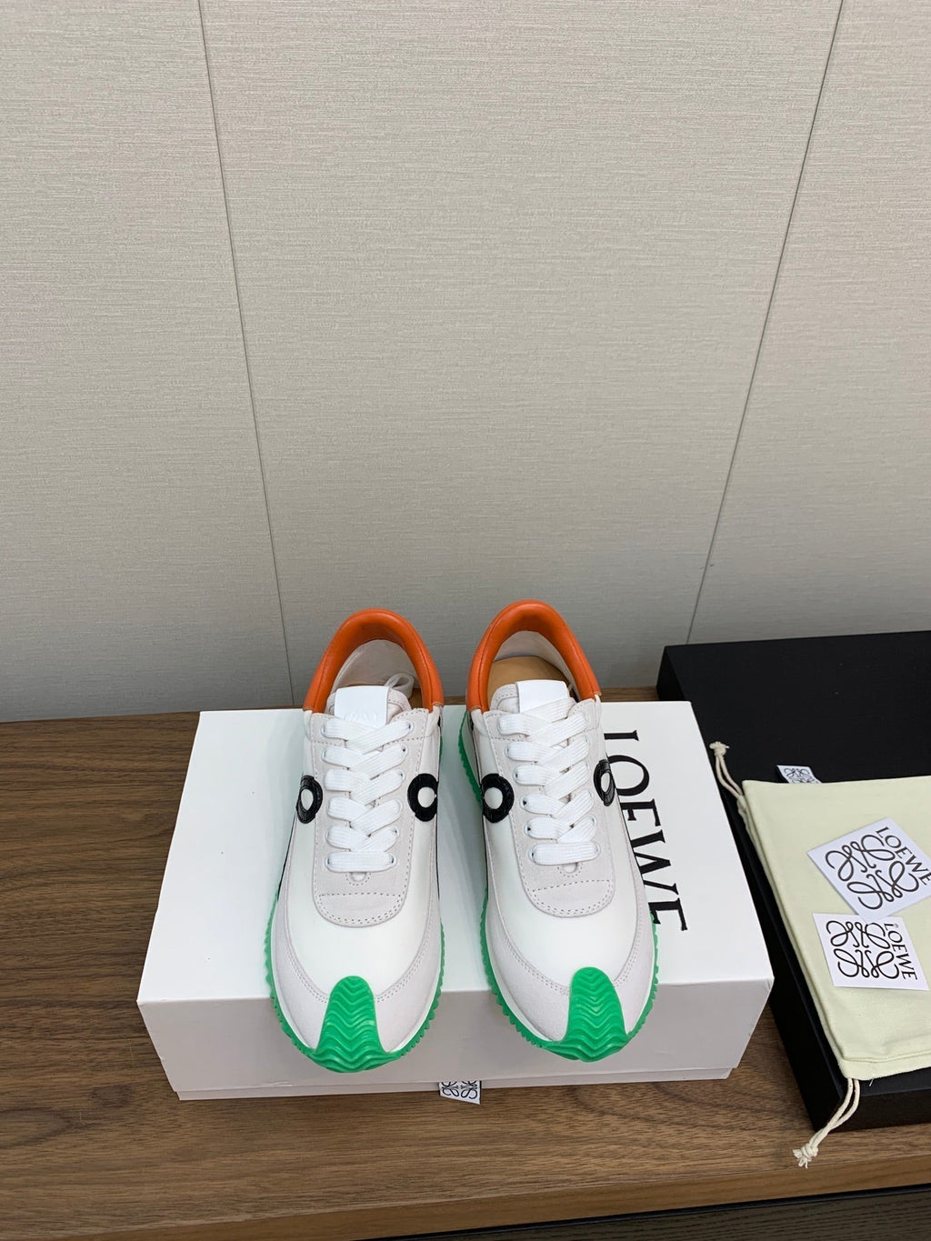 L2-Sneakers