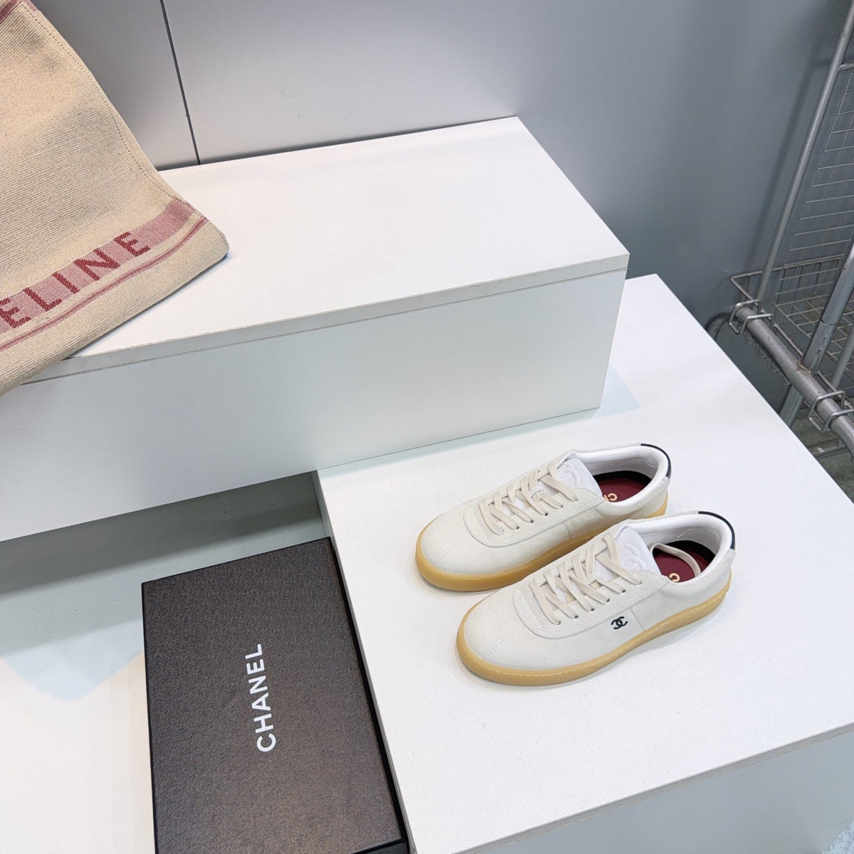 C-Sneakers