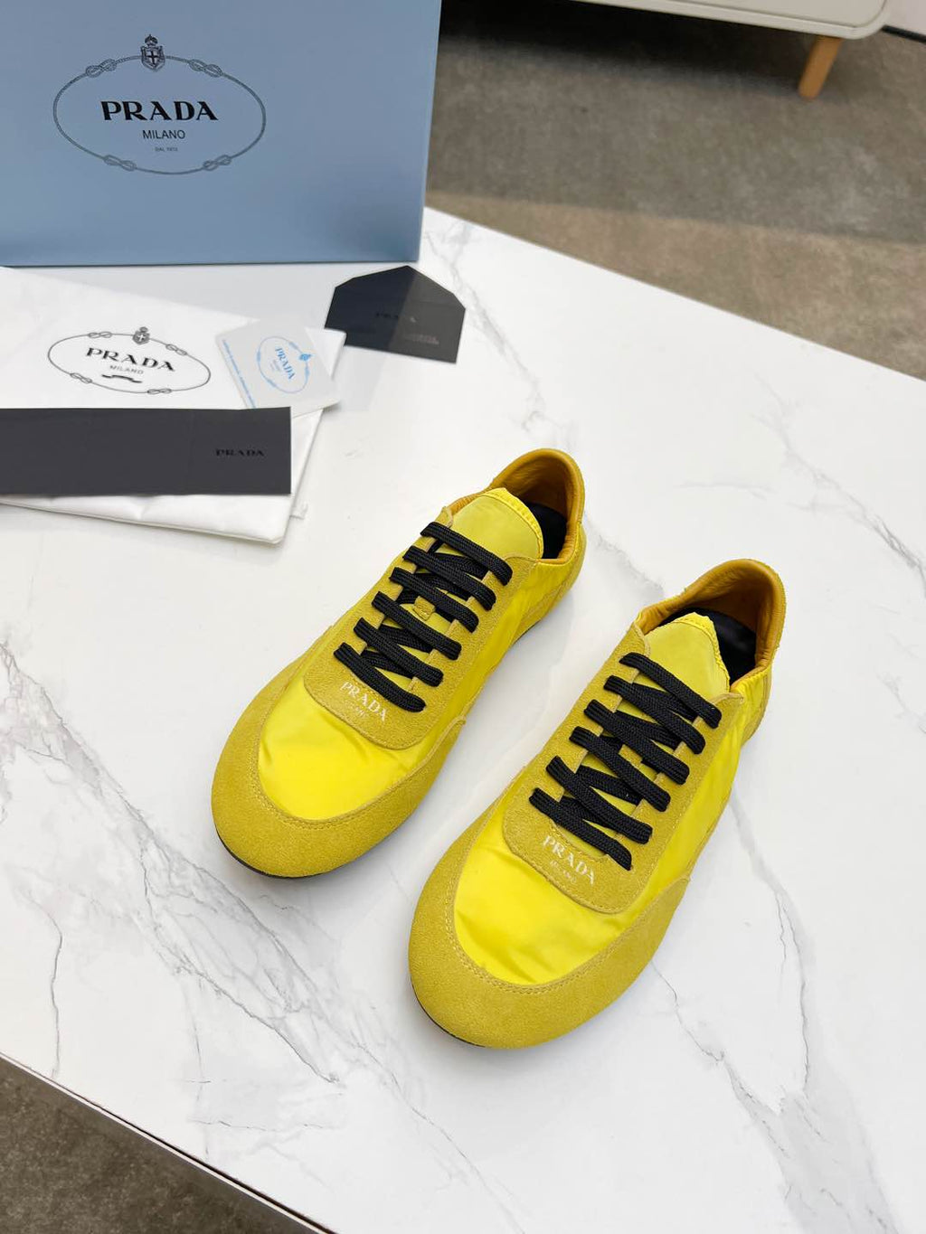 P-Sneakers