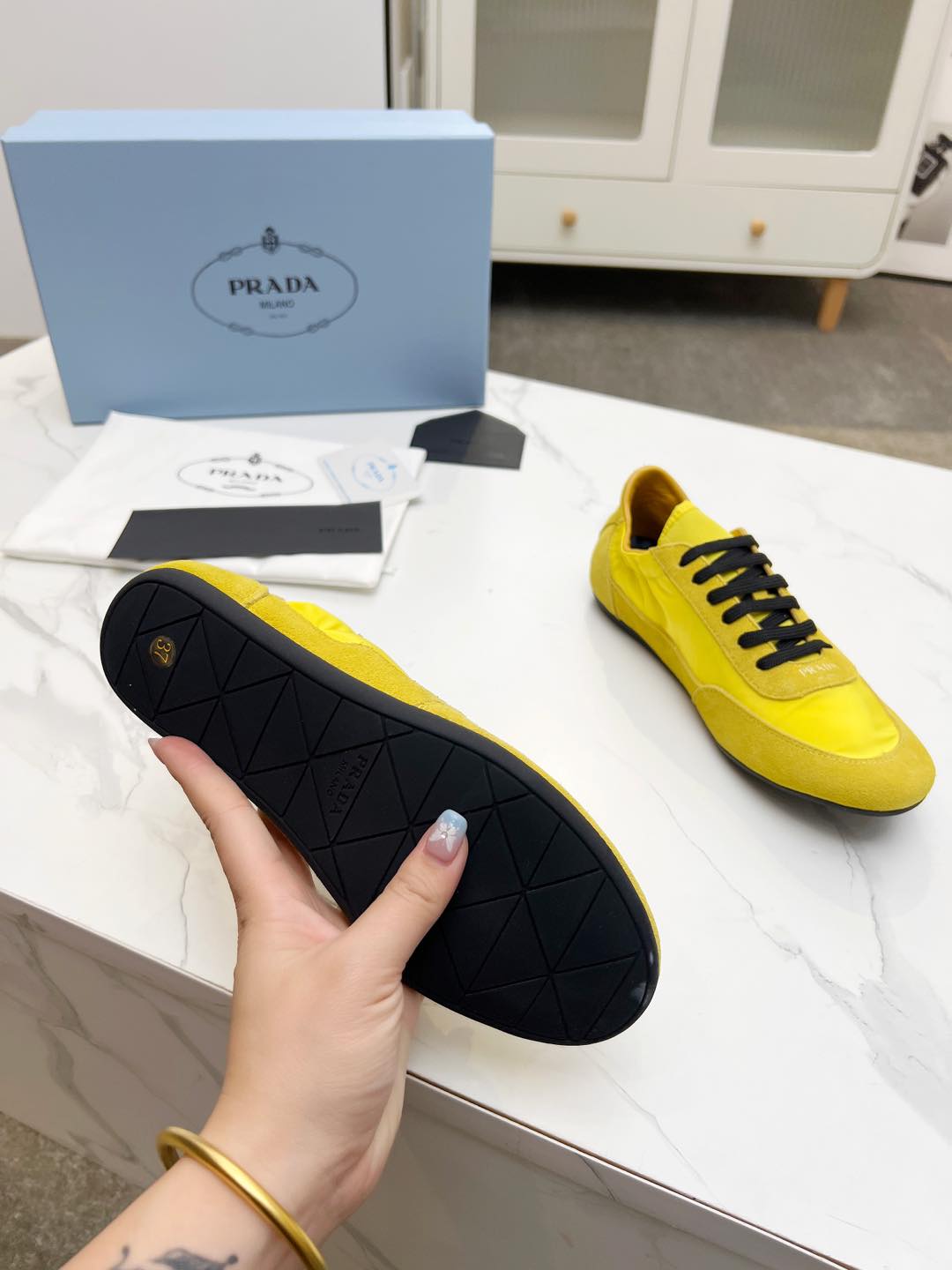 P-Sneakers