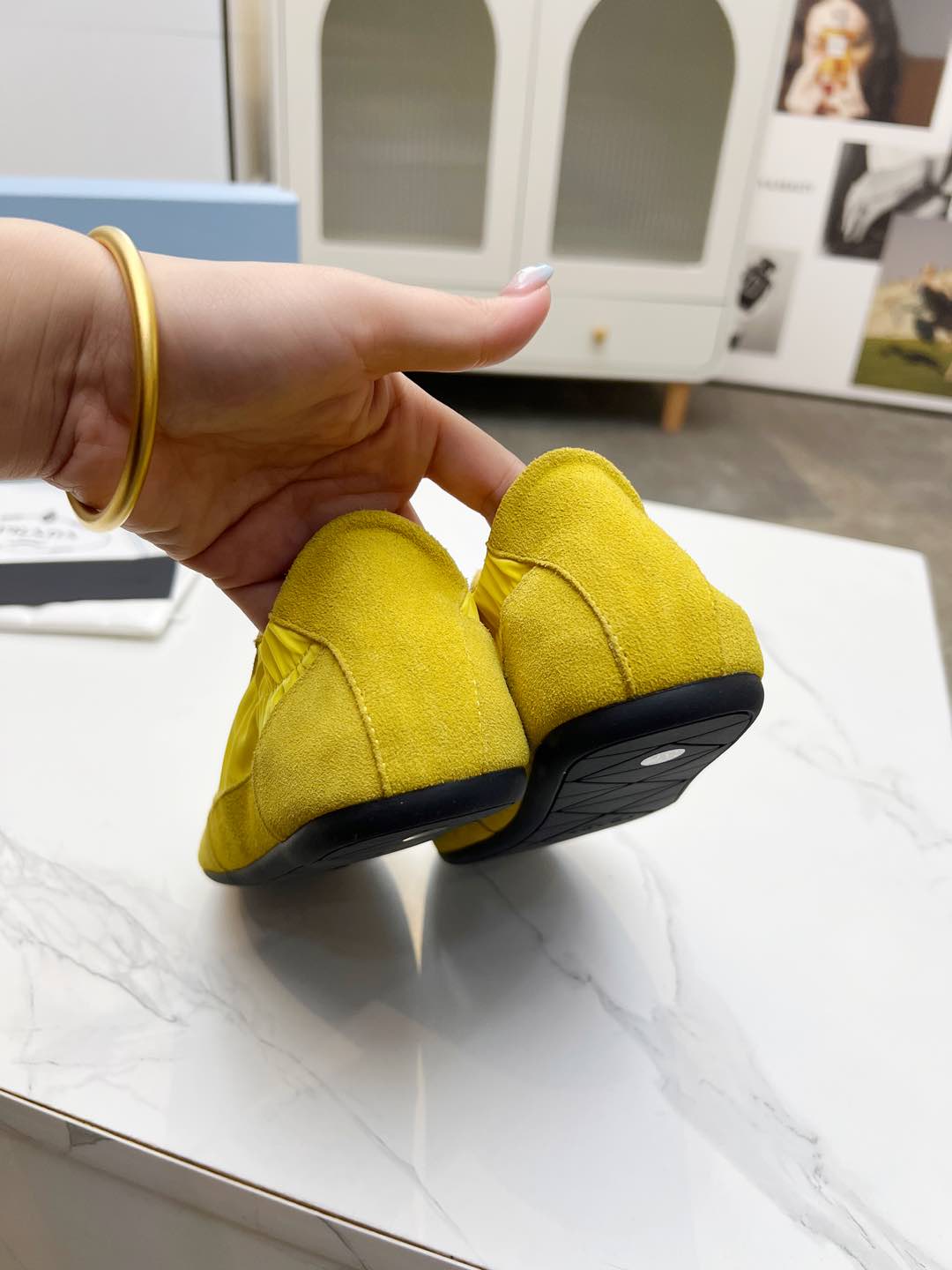 P-Sneakers