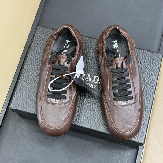 P-Sneakers