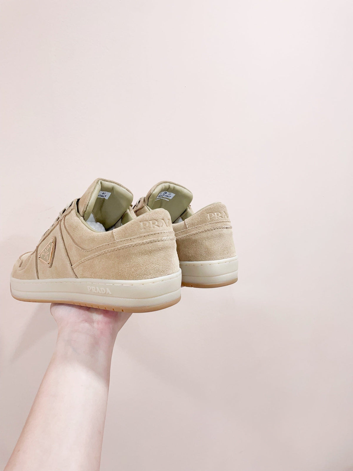 P-Sneakers