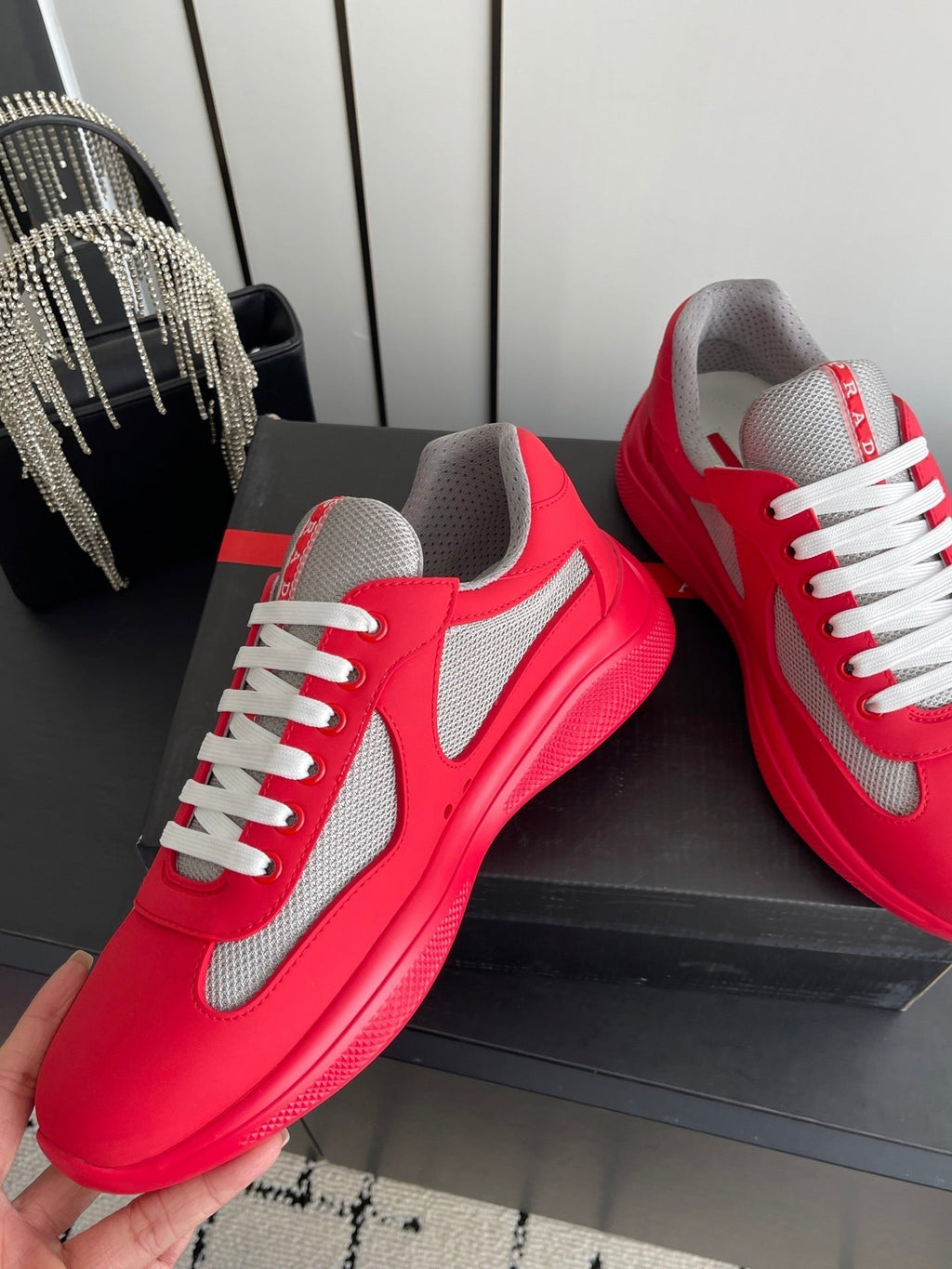 P-Sneakers