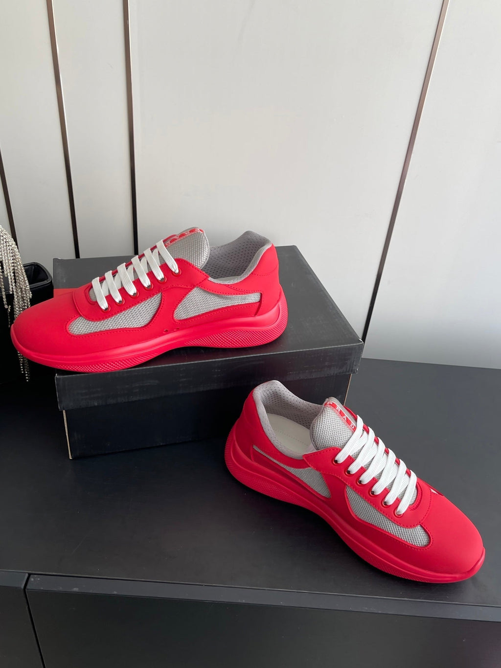 P-Sneakers