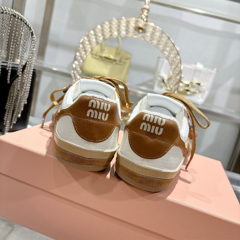 M-Sneakers